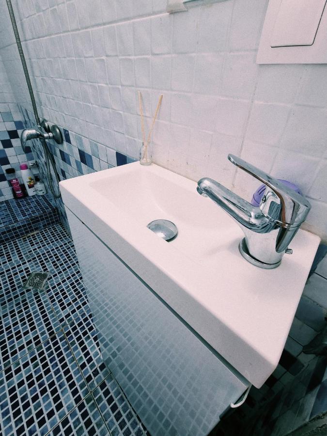 Studio In Heart Of Closed To Alhambra. Apartamento *